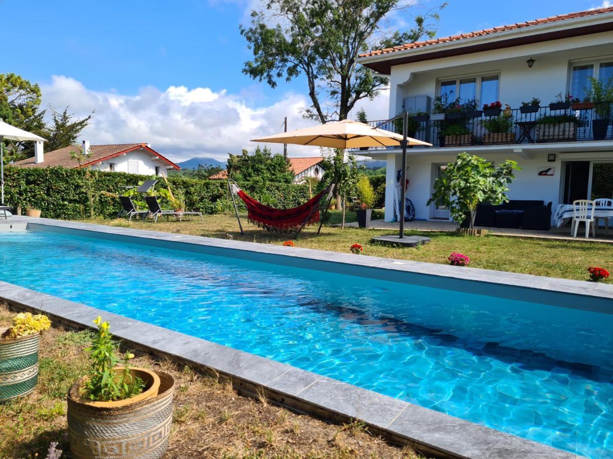 Appartement Avec Cuisine Et Grande Piscine Chauffee Hendaye Exteriör bild